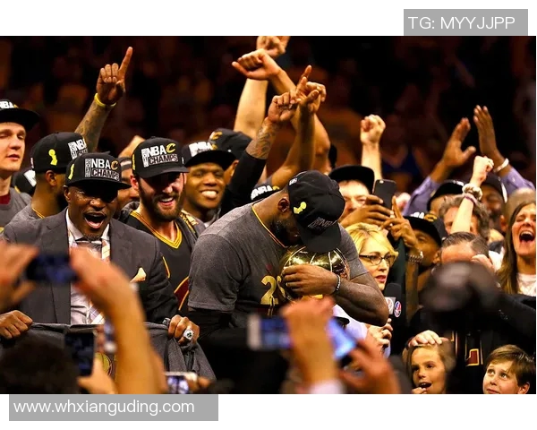 2013年热火与骑士对决球迷热情高涨的精彩瞬间回顾