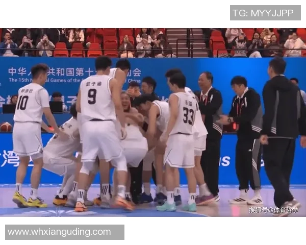 CBA精彩对决广东队与辽宁队激烈比赛瞬间回顾图片合集