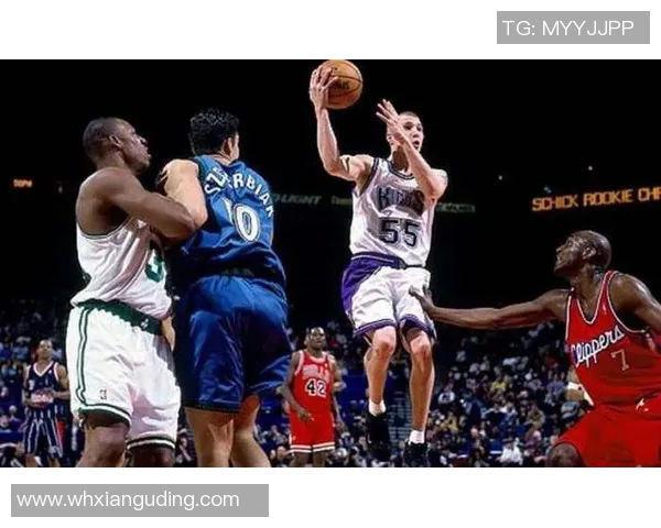 篮球明星阿尔泰的传奇之路与辉煌成就揭秘